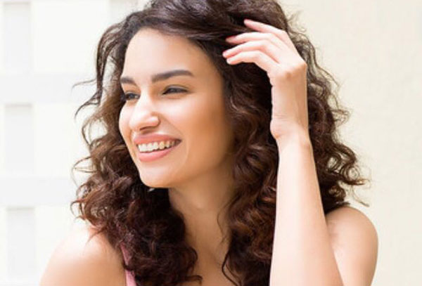 Elena Denies She And Harshvardhan Are Dating