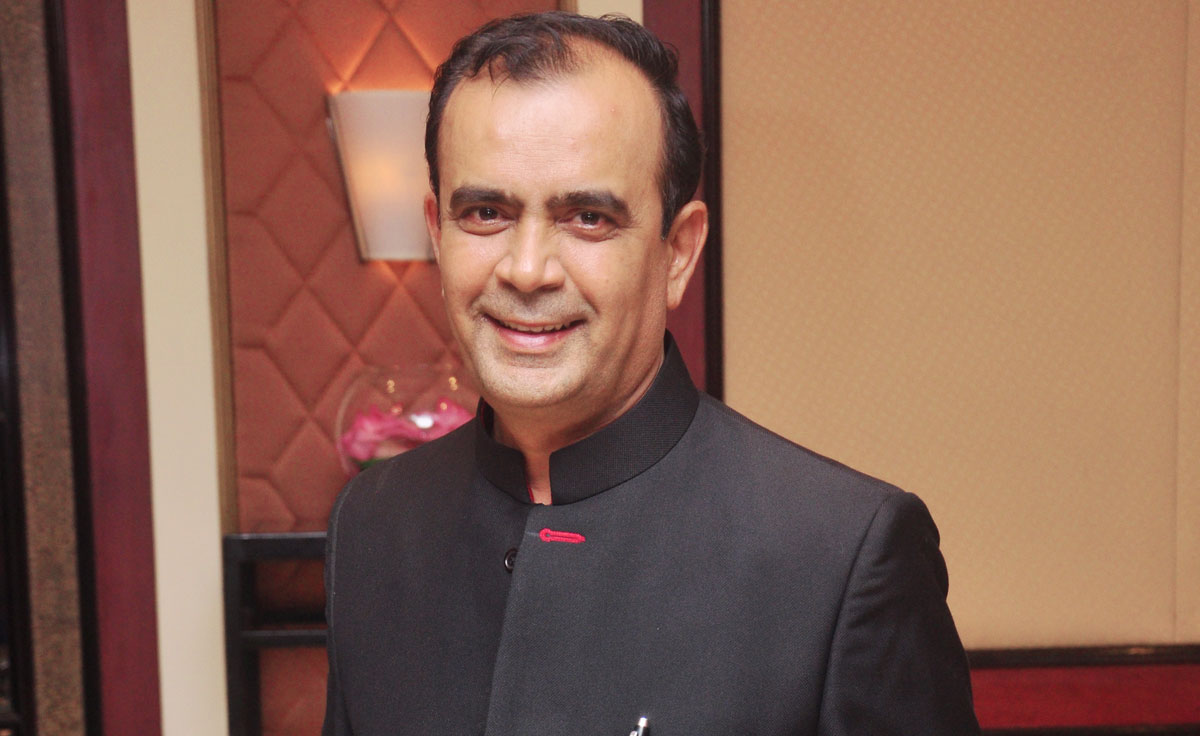 Yogesh Lakhani ” A Phenomenal Personality”