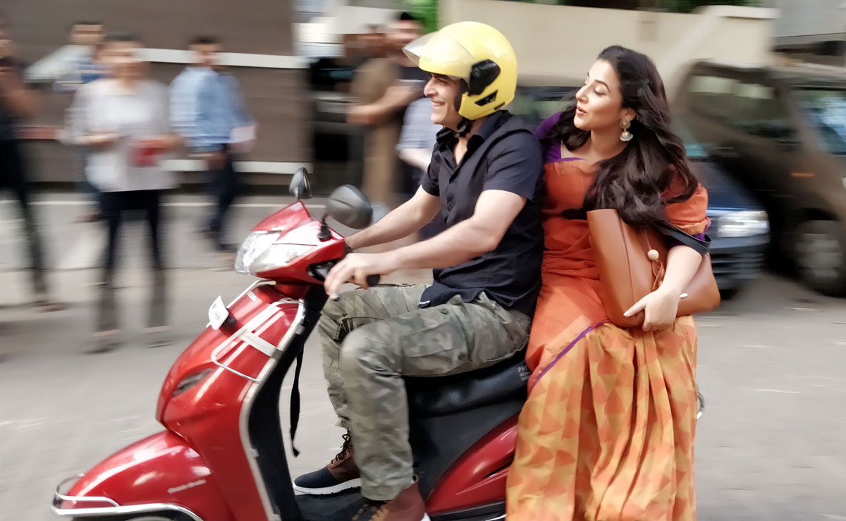 Manav kaul takes vidya balan on an impromptu scooter ride!