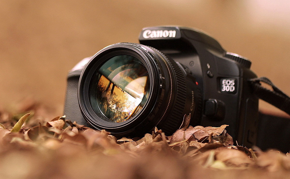 A  Mirror With Memory