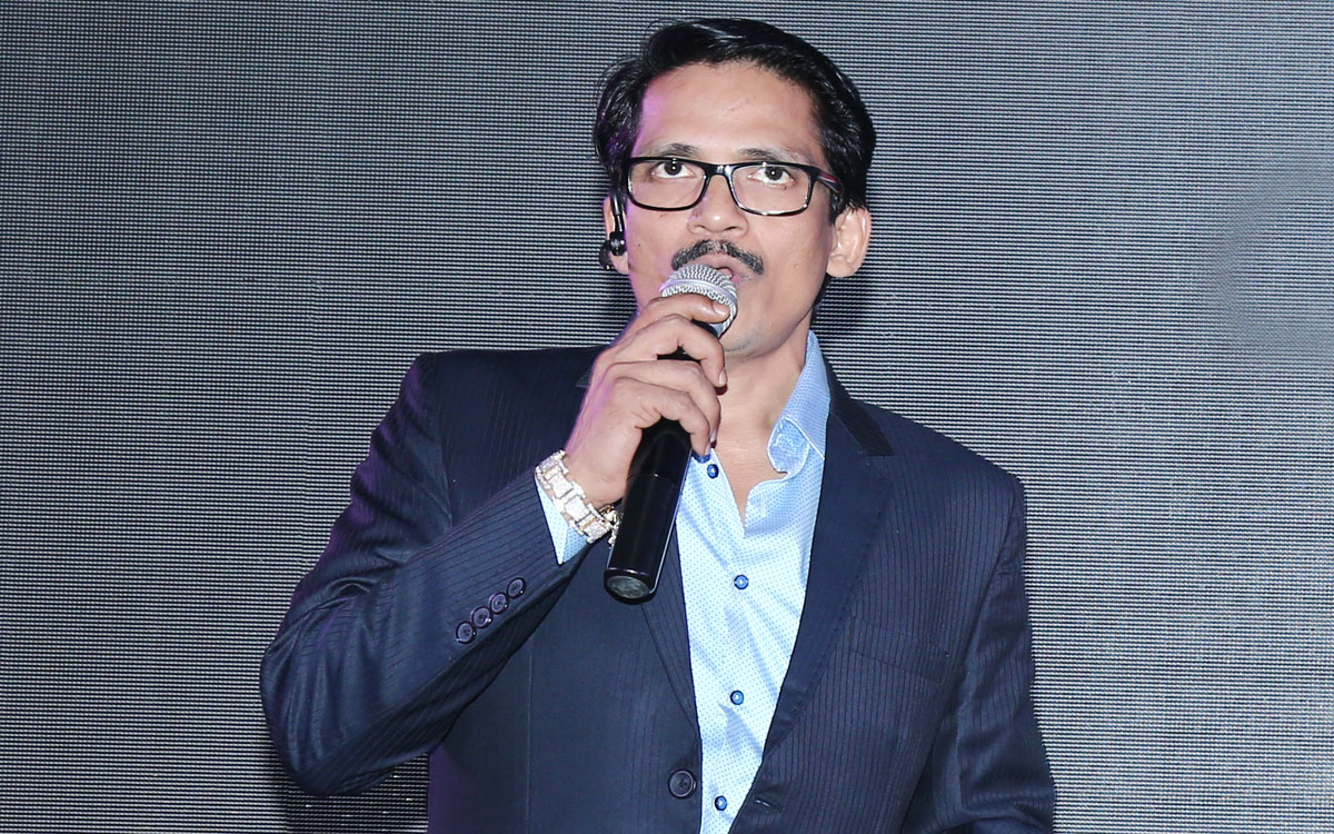 Ronnie Rodrigues Publisher : This Diwali issue we have an interesting potpourri of good and analytical reading which will give you an insight into the happenings and the people who are in news at present.