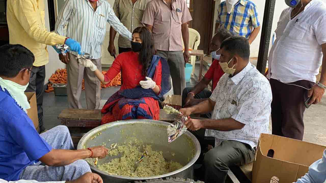 Prabhu Deva is all praise for actress Pranitha Subhash saying ‘Your help has changed so many lives’