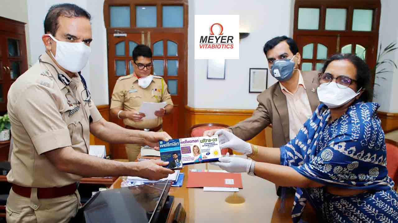 Customised vitamin supplements provided to the personnel of the Mumbai Police by Meyer Vitabiotics