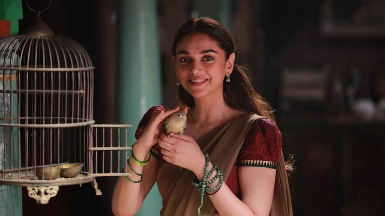 Aditi Rao Hydari’s debut Malayam film ‘Sufiyum Sujatayum’ is an encapturing romantic musical