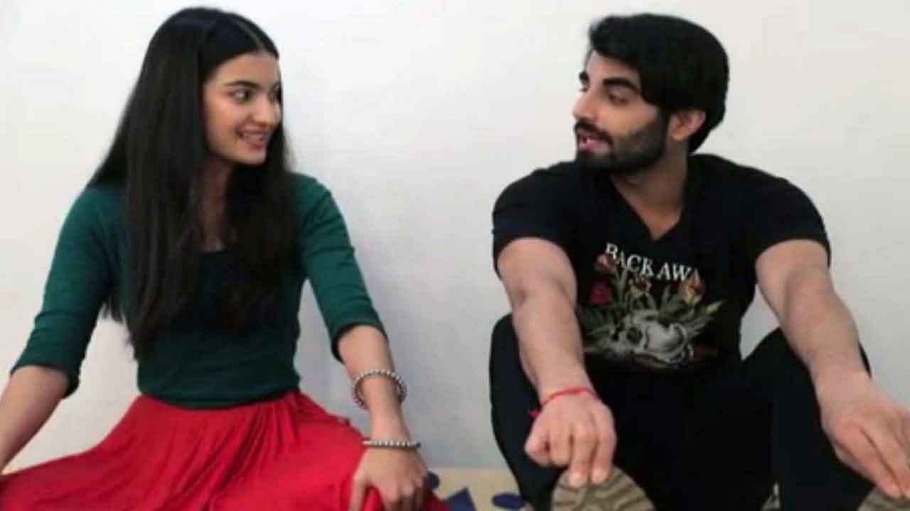 Dabba buddy Karan Jotwani turns Pratibha Ranta’s new Yoga Buddy