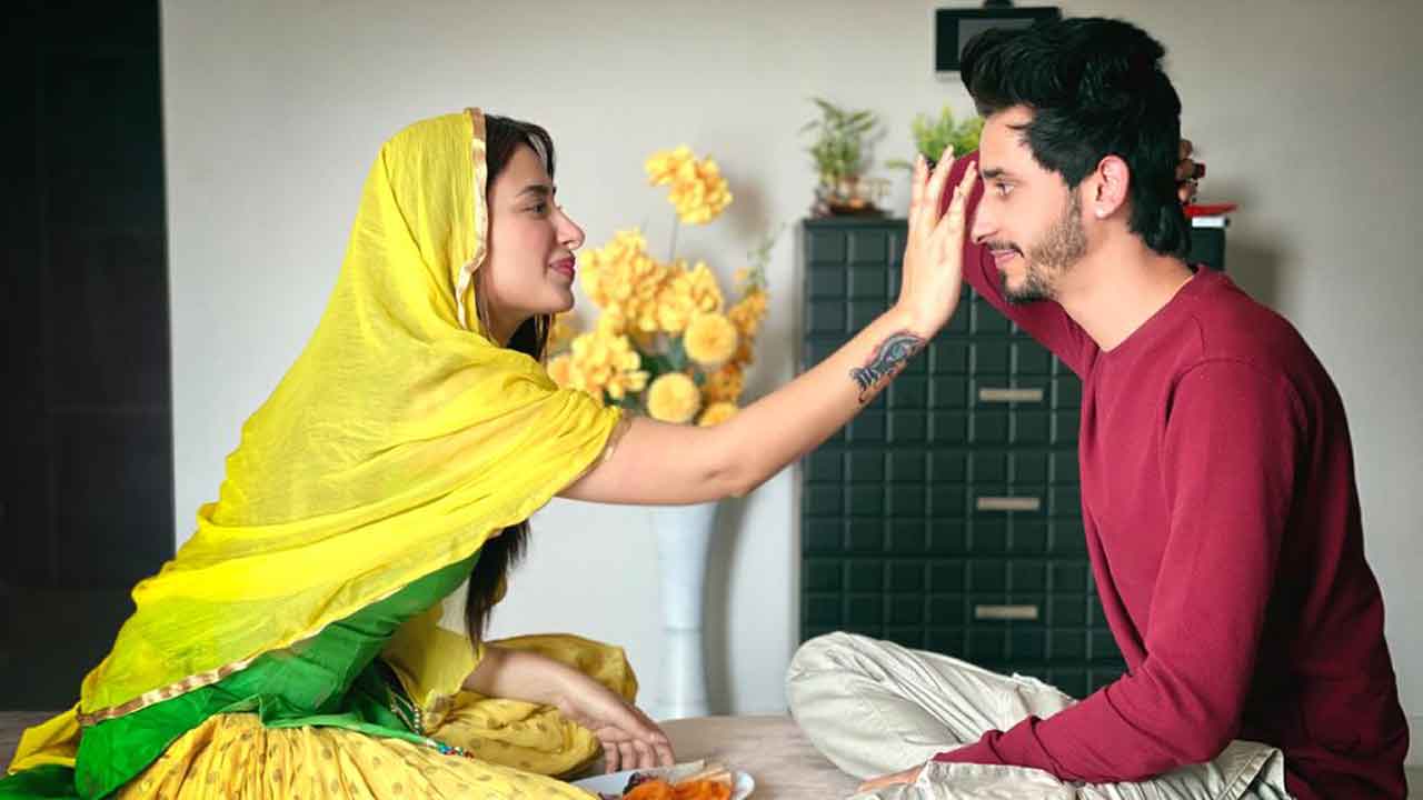 Virtual Rakshabandhan celebrations for Mahira Sharma