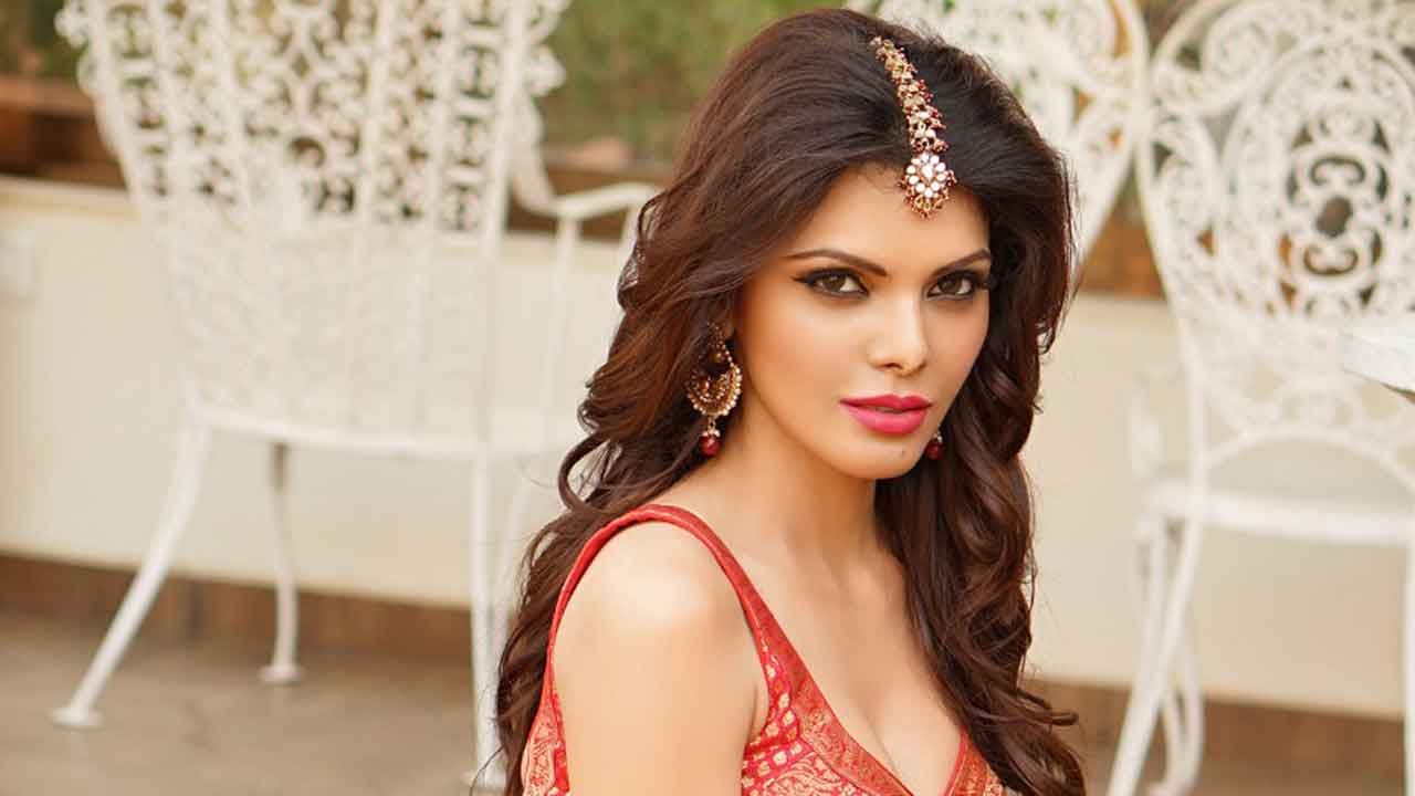 Sherlyn Chopra expresses her excitement for laying of foundation stone at Ramjanabhoomi