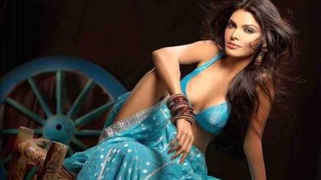 Sherlyn Chopra posts ‘Independence-Day-Rap’ on social media