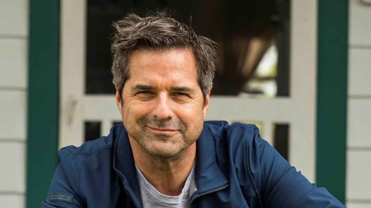 Don Wildman’s ‘Mysteries at the Museum’ on Discovery