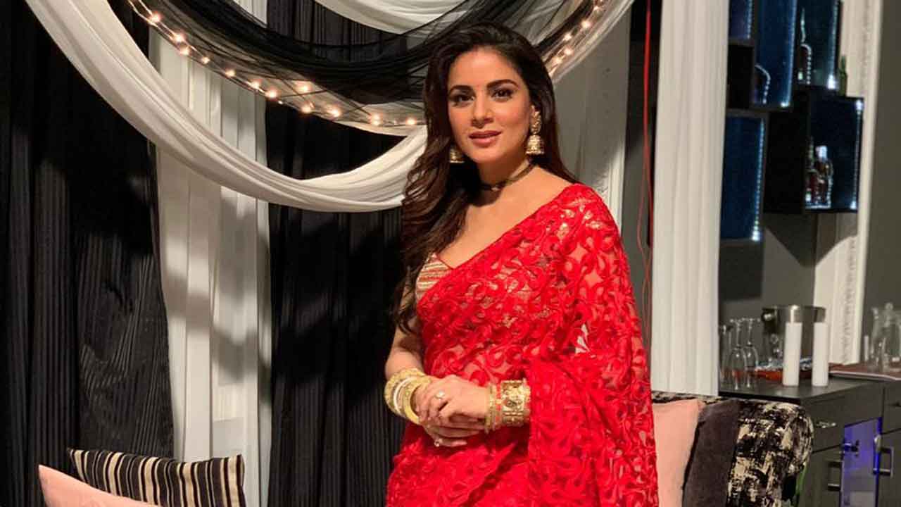 Kundali Bhagya’s Shraddha Arya reveals, ‘After a few brainstorming sessions, we came up with a charming look’
