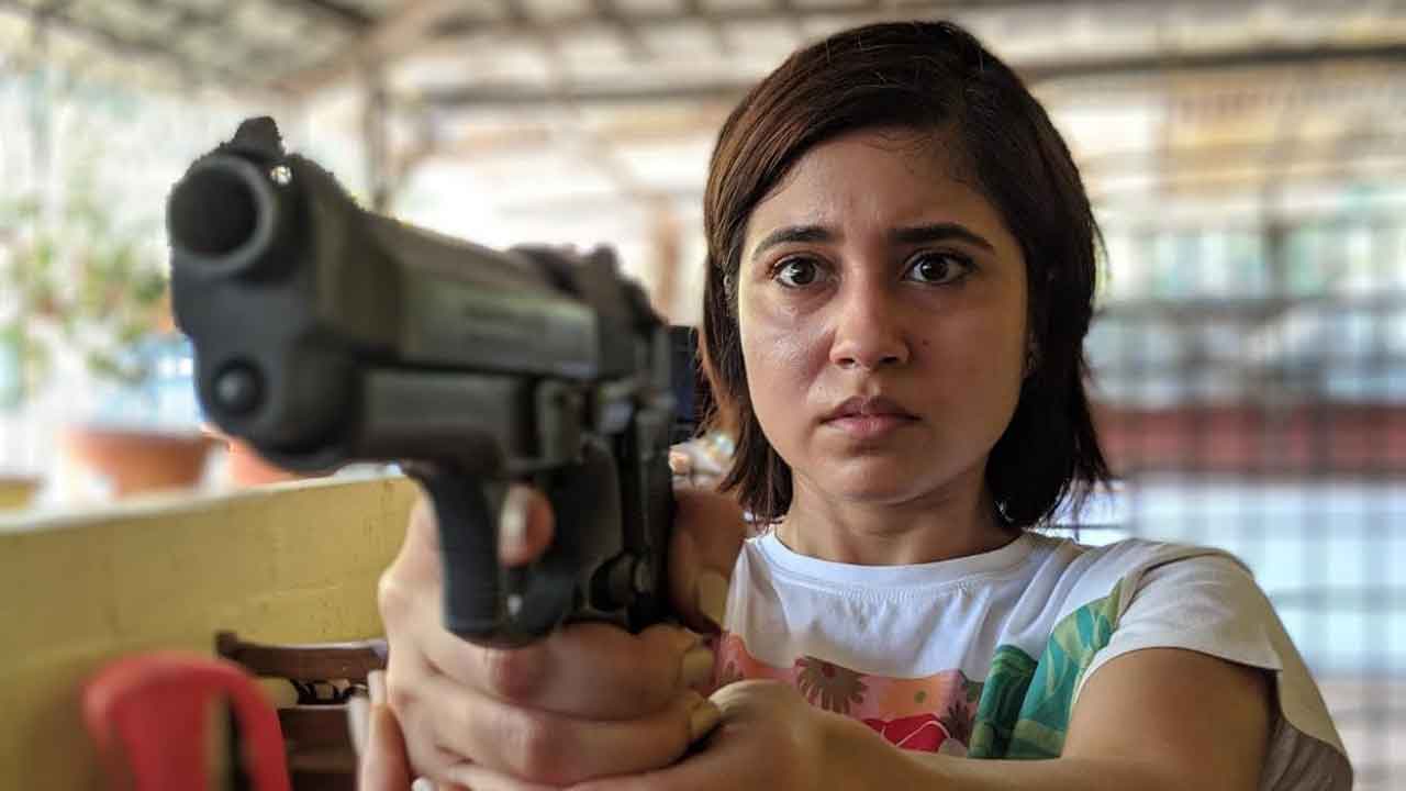 Gun toting Shweta Tripathi says, ‘Mirzapur par badi Beti na sahi, choti raaj karegi”