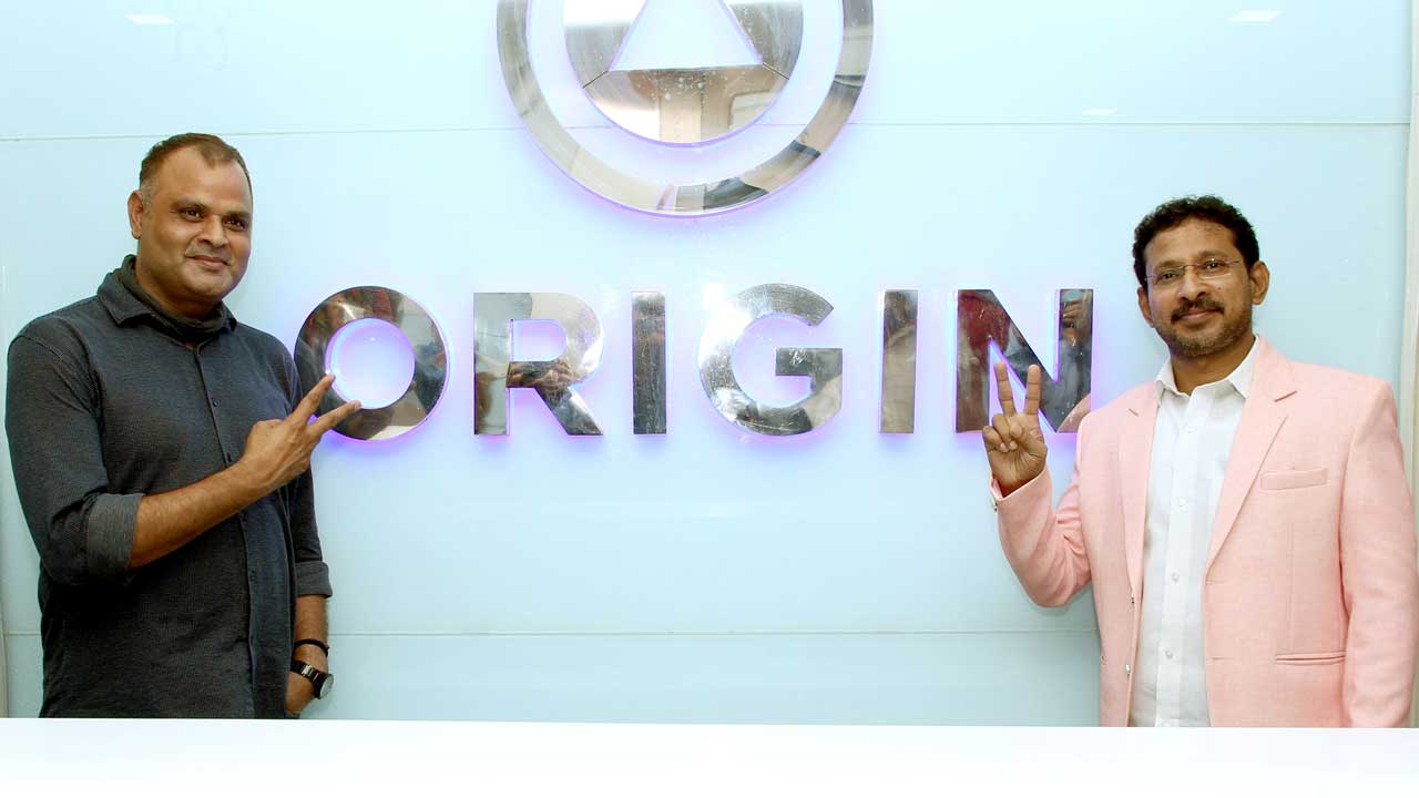 Entrepreneur Fahim Rustom Qureshi forays into Bollywood