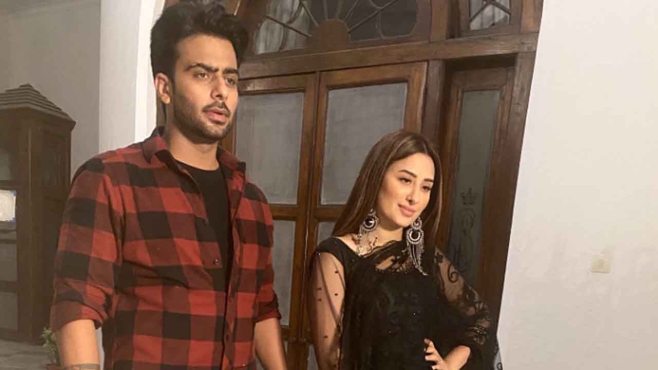 Mahira Sharma’s ‘Bhabi’ is trending on no1 spot