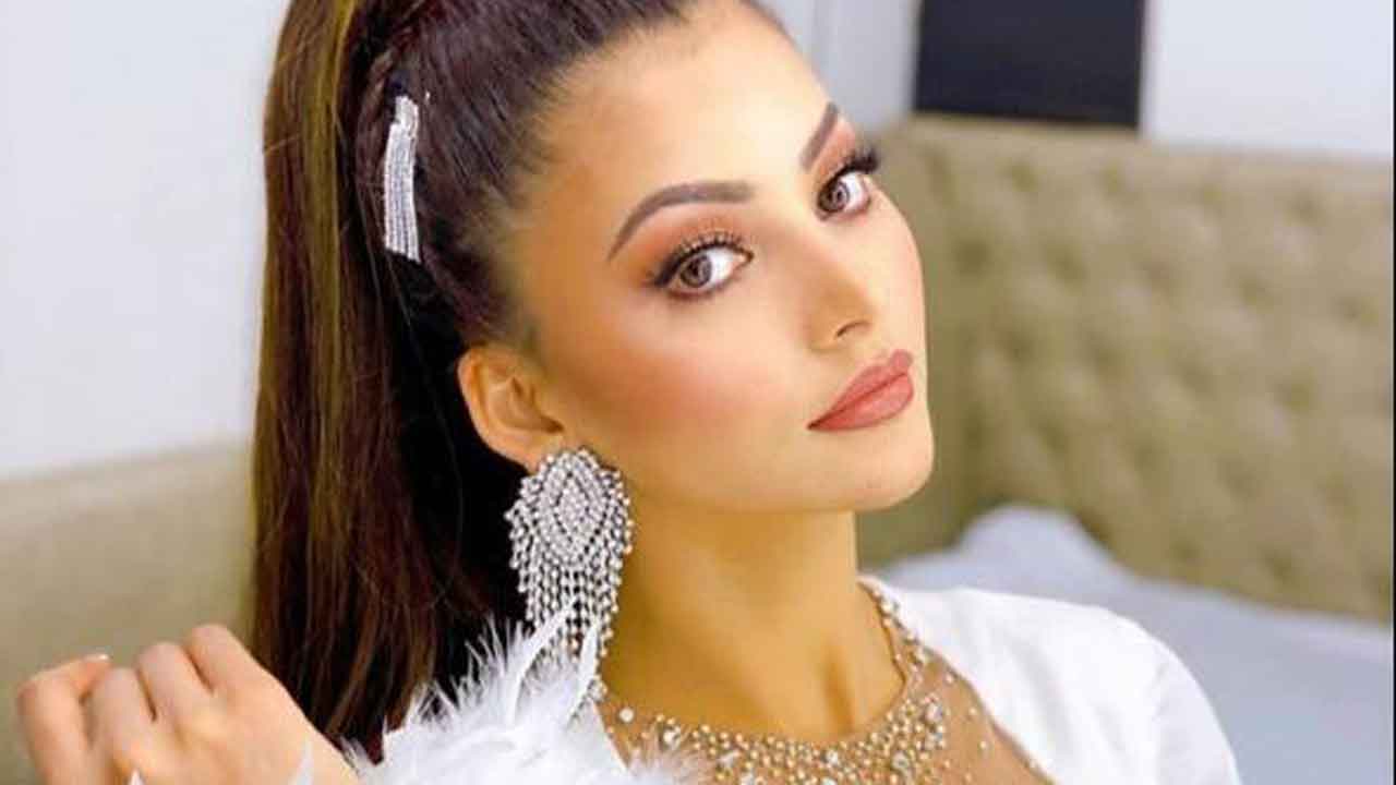 Urvashi Rautela touches 32 million followers on Instagram