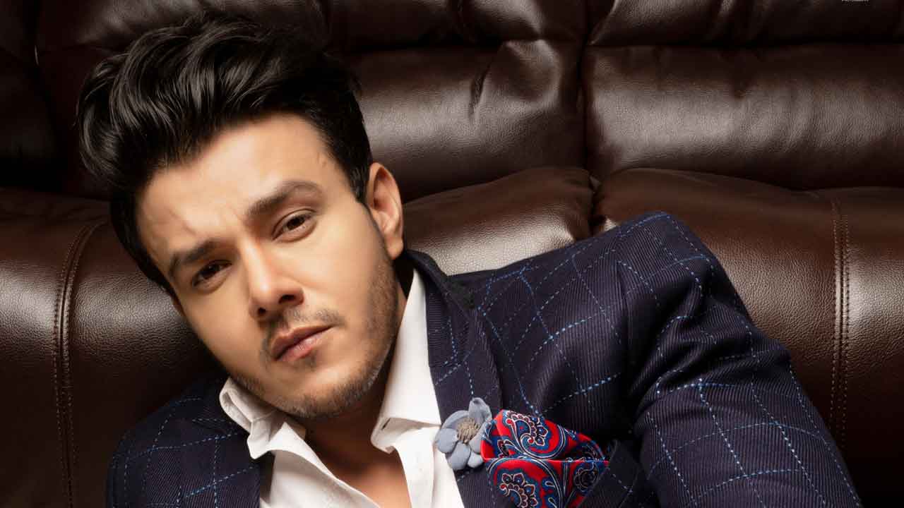 Aniruddh Dave’s ‘Lockdown Ki Love Story’ is getting ready