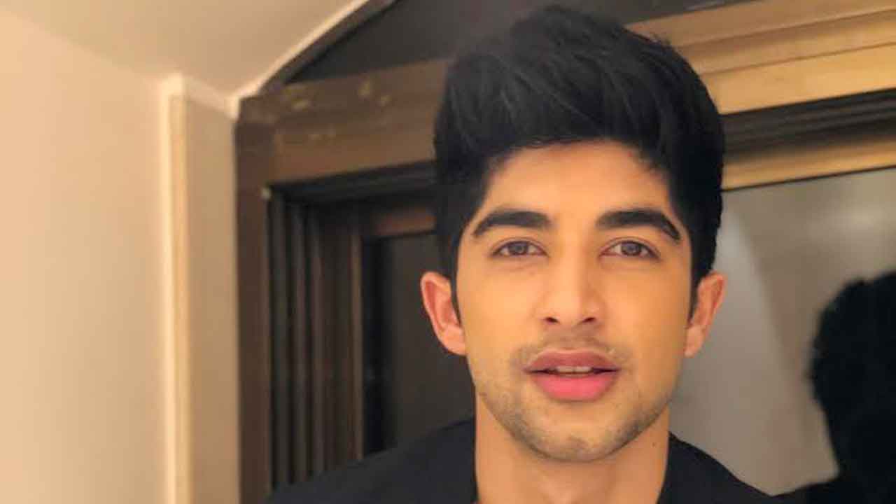 Non-smoker Nikhil Bhambri had to smoke 10-15 cigarettes a day for ‘Black widows‘