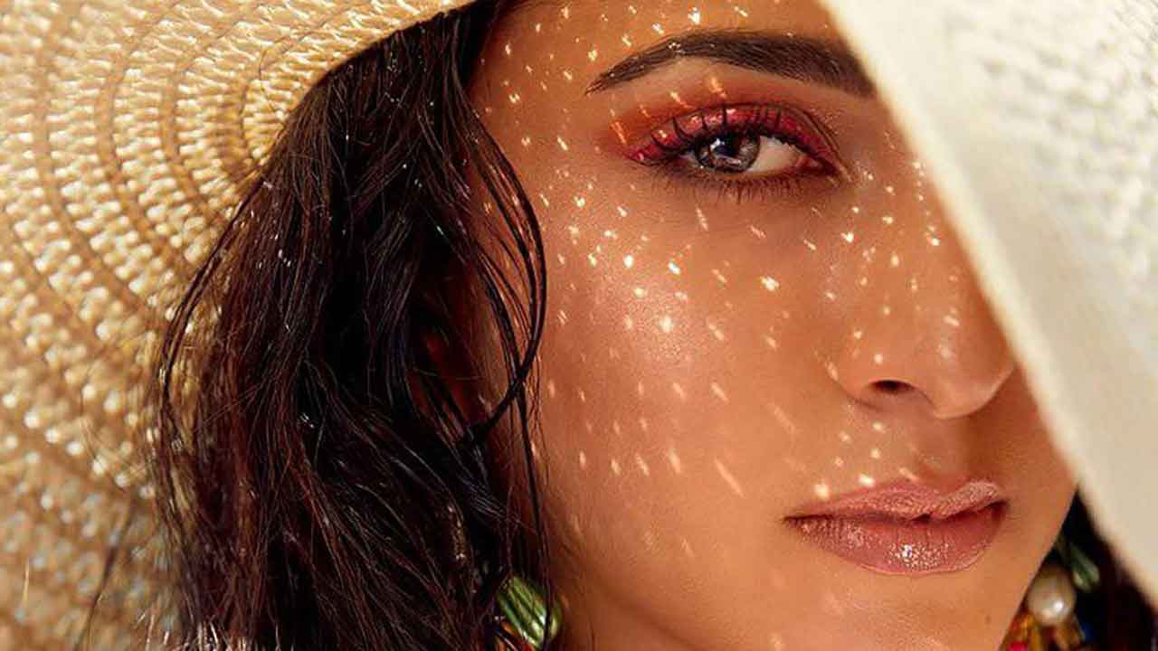 Kiara Advani and Prajakta Koli join watch-party of ‘Coolie No.1’