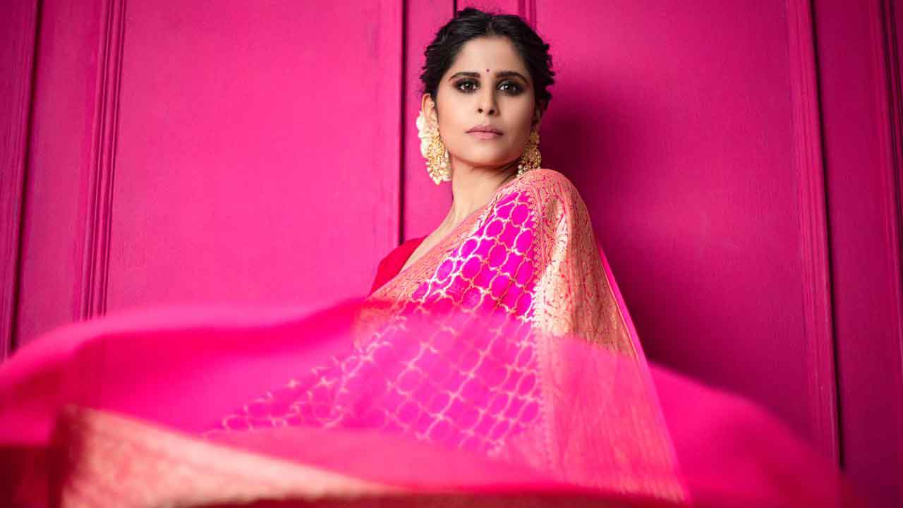 Saie Tamhankar’s Indian-Saree-Look on Western New Year