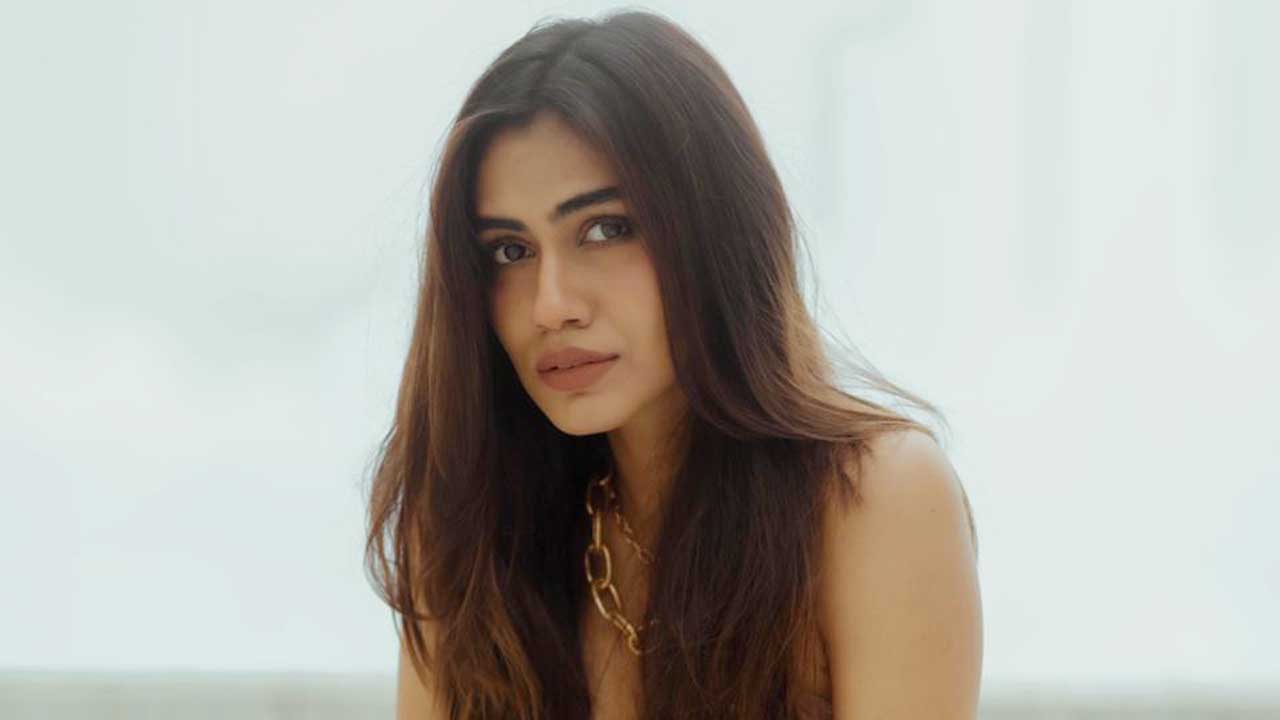 Post-Covid recovery, Apeksha Porwal shoots for a clothing brand ad