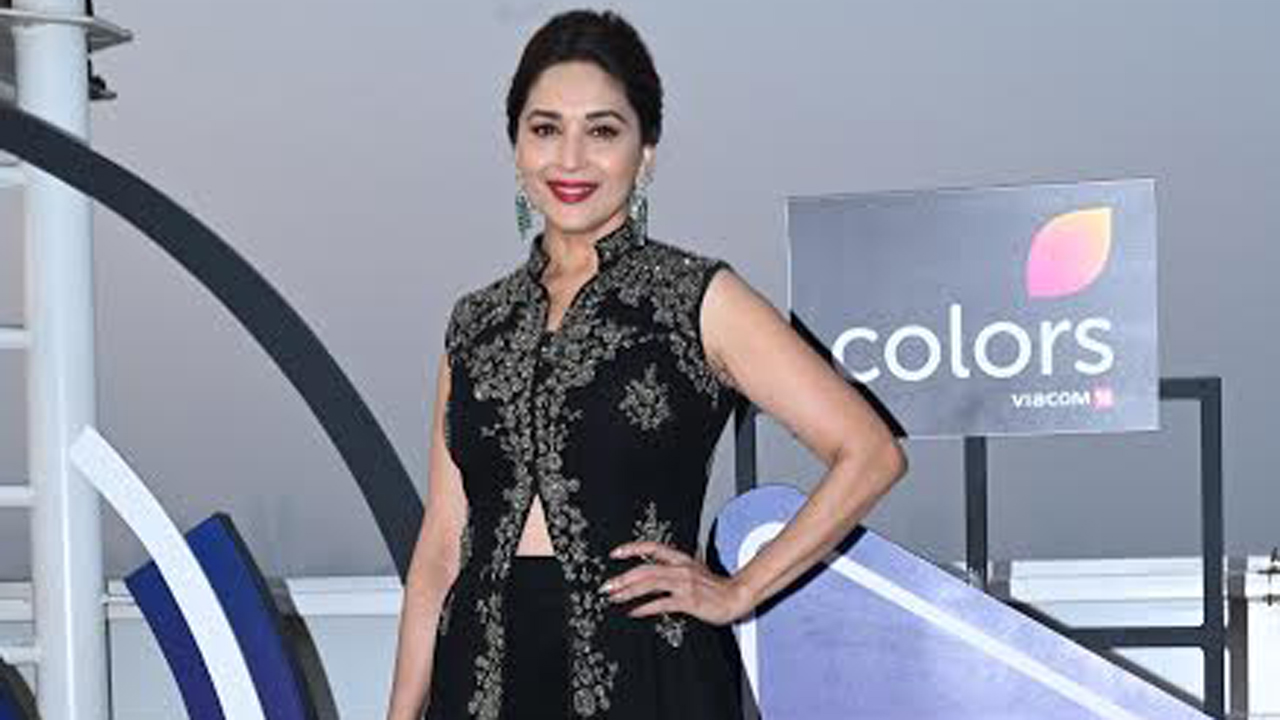 Madhuri Dixit makes Dr. Nene dance to her tunes!
