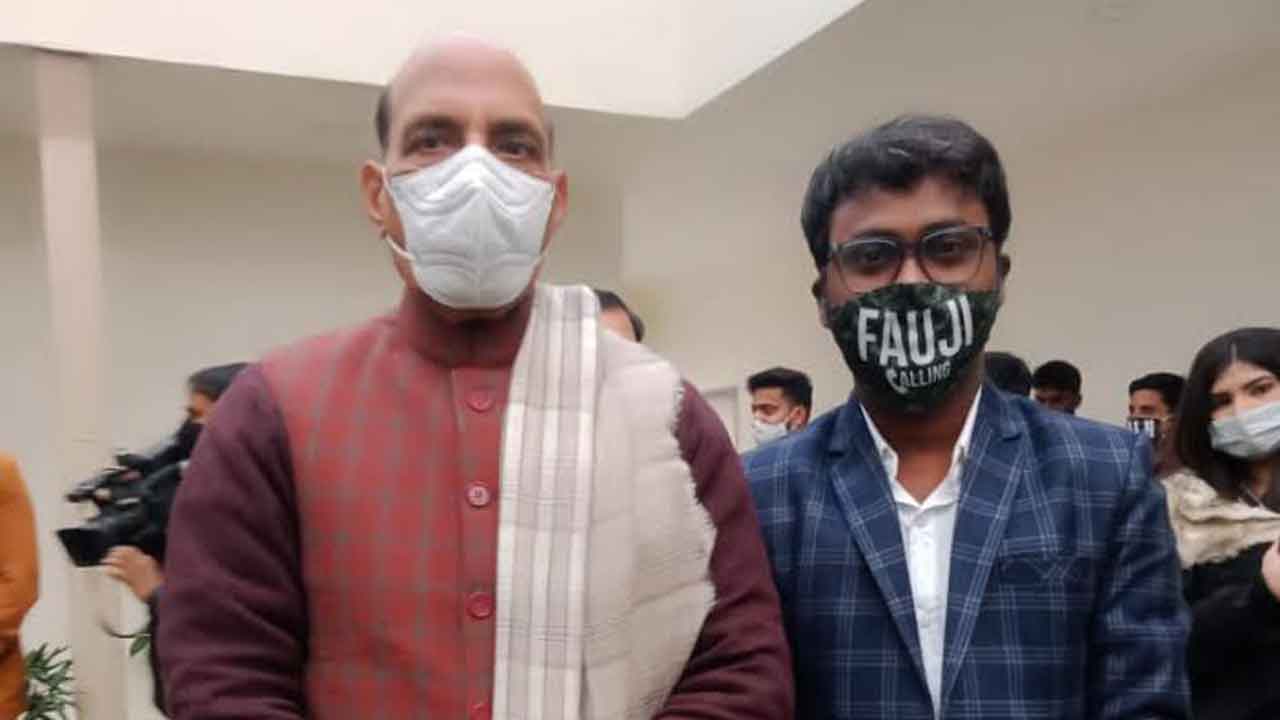 Writer-Director Aaryaan Saxena delves into the genre of a war movie with a lot of emotions in Fauji Calling