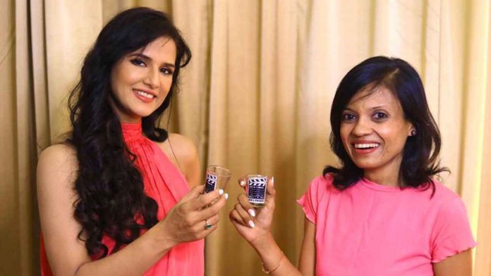 Food-is-love-made-edible-and-visible-by-two-celebrated-women--Neha-Lohia-and-Shipra-Khanna-(7)