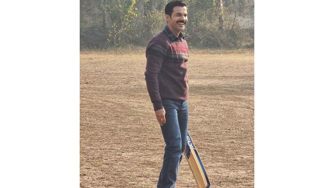 Rajkummar Rao and Bhumi Pednekar’s cricket outing, on the sets of ‘Badhai Do’!