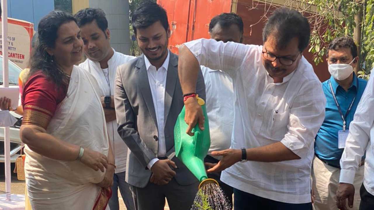 DPIFF Team pays homage to Dadasaheb Phalke ji on his death anniversary