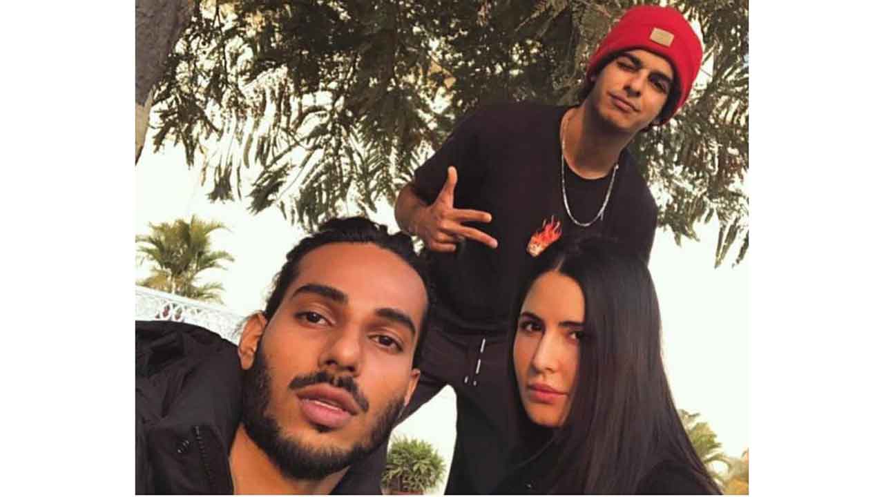 The ‘baddy’ game Badminton saga continues on the sets of Phone Bhoot!