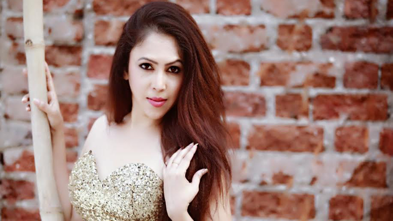 Piew Jana credits social media for bridging the gap between fans and celebrities!