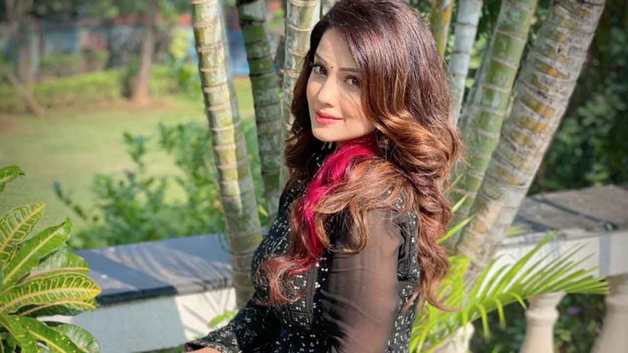 Adaa Khan and Arjun Bijlani’s fans call them #ardaa and the hashtag was trending on number one!