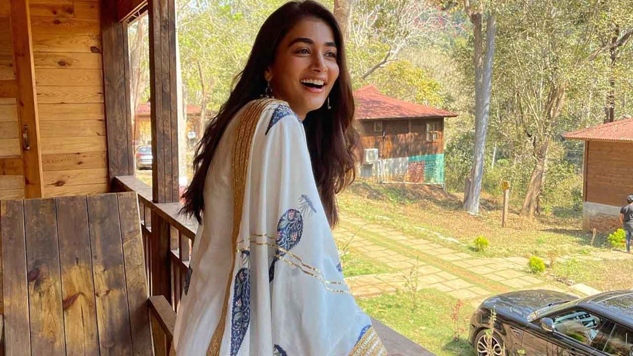 Pooja Hegde is proud of Shetty-Power!