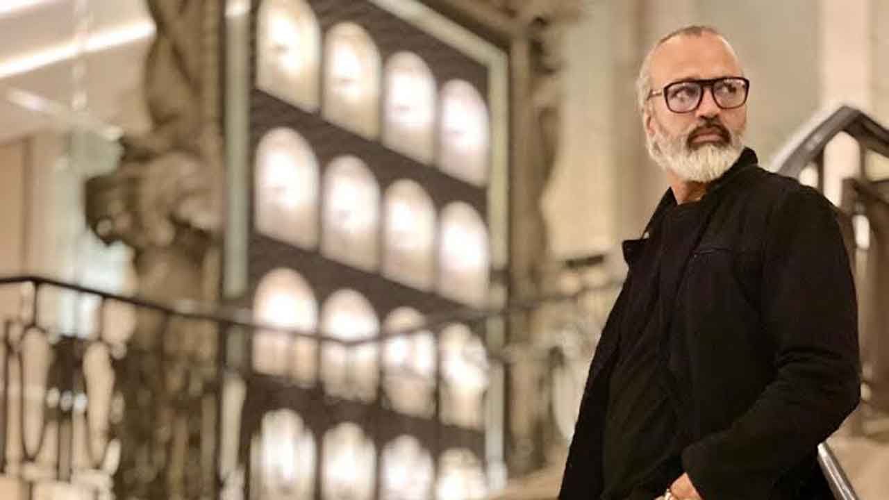 Bijay Anand signed in for Shershaah, will play Kiara Advani’s father!