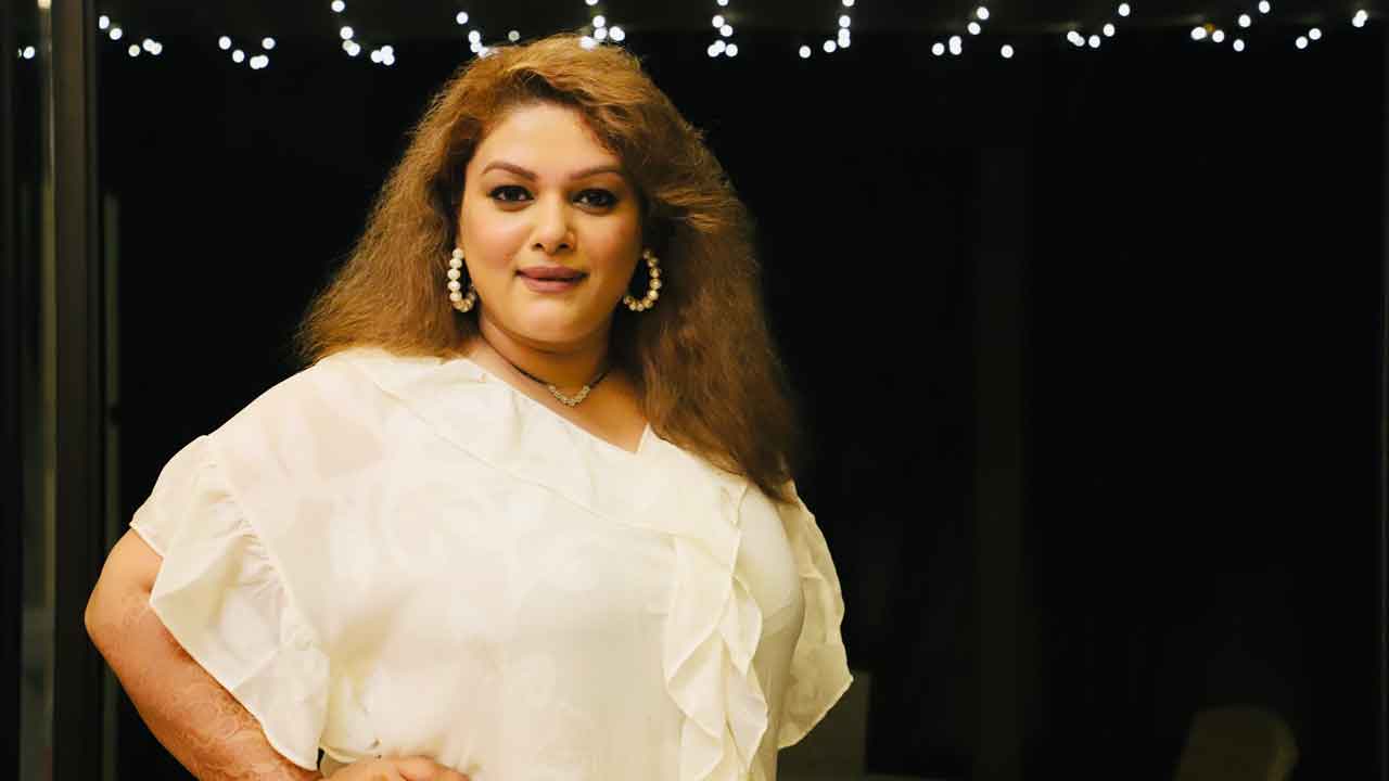 During another lockdown birthday, Chandni Soni’s daughter bakes a cake for her!