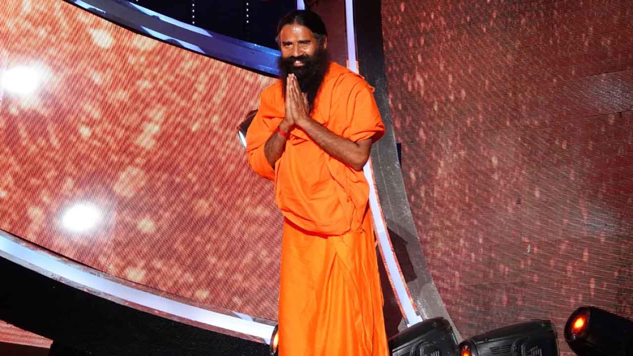 On Ramnavmi special of Indian Idol 12, Baba Ramdev pays visit!