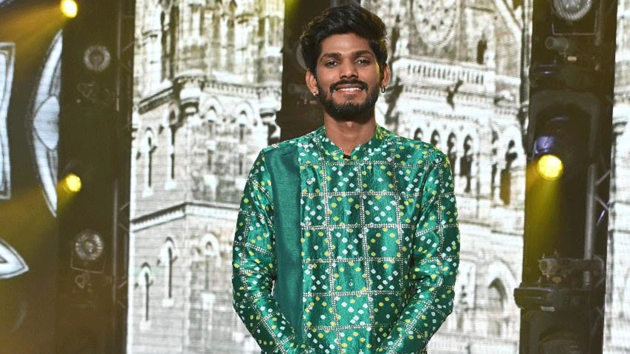 II12’s Suhana Safar with Anu Malik and Manoj Muntashir!