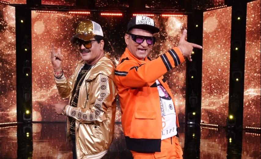 Abhijeet Bhattacharya and Udit Narayan’s endearing makeover in II12!