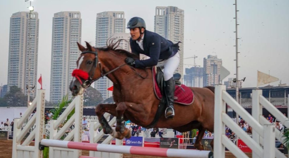 Randeep Hooda’s ‘Dream Girl’ delivers a baby!