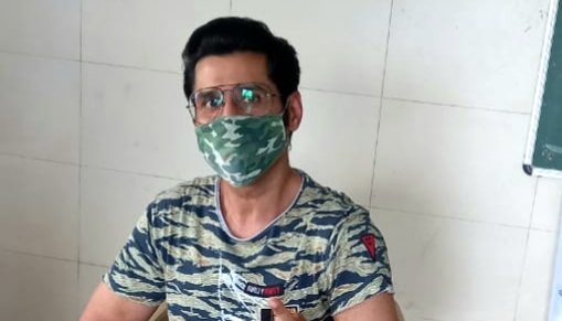 Producers of ‘ANNS’, Sonali Jafar and Amir Jafar start  vaccination drive, Pankit Thakker gets his first jab!