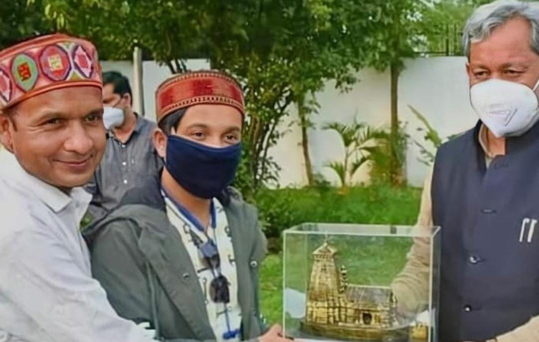 Uttarakhand CM Tirath Singh Rawat welcomes ‘son of the soil’ II 12’s Pawandeep Rajan!