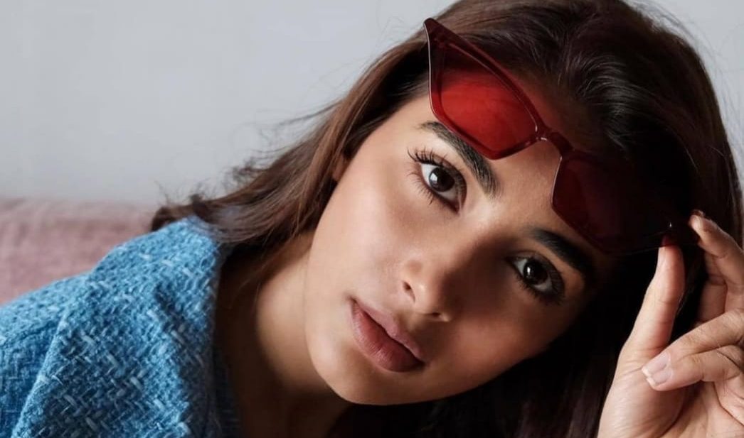 Pooja Hegde oozes swag in maximum style!