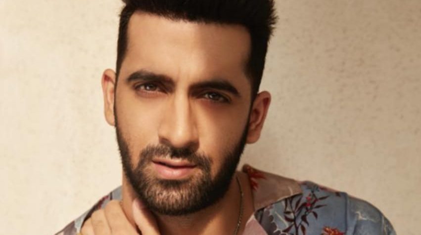 Funny banter between Armaan Ralhan and Arjun Kapoor on the show ‘Chelsea Ke Superfans’!