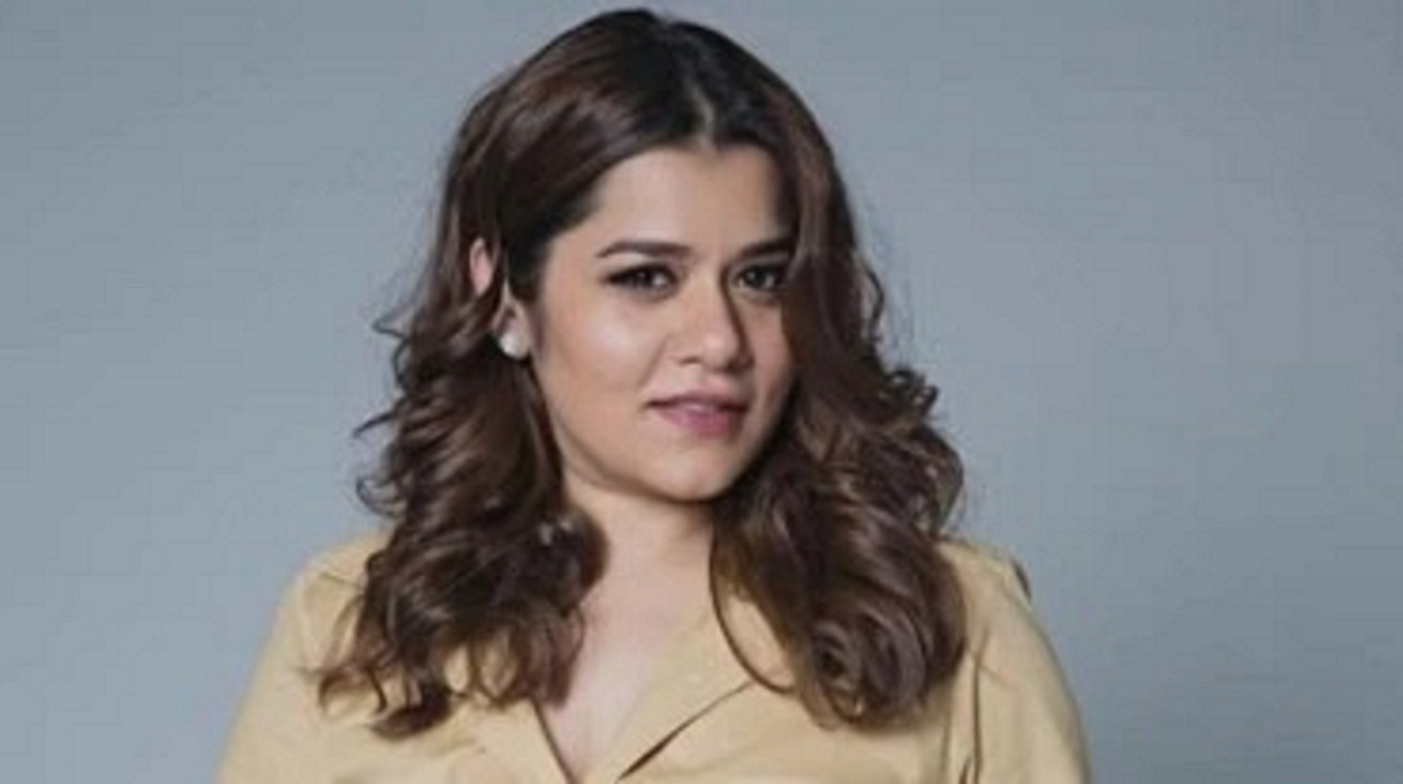 Bollywood actor #ShikhaTalsania debuts in Marathi web-series ‘#ShantitKranti’!