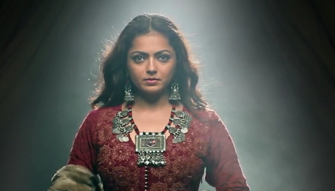 Drashti Dhami dazzles as a mighty royal warrior in her digital debut, ‘The Empire’!