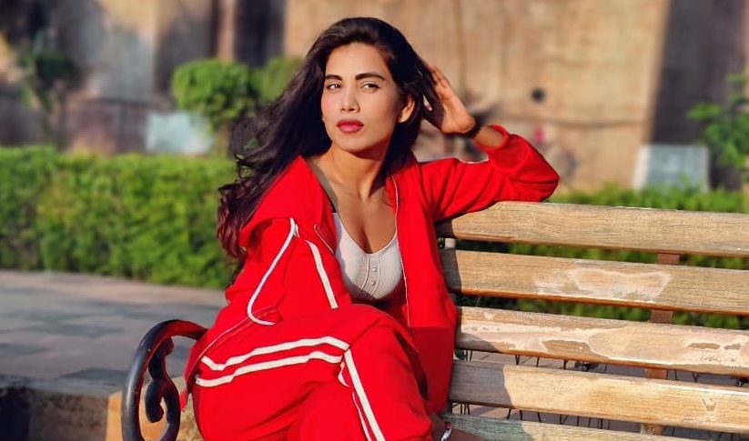 Karan Kundrra says that Candid Yaari by Mahreen Khan unveils the different personalities of an actor!