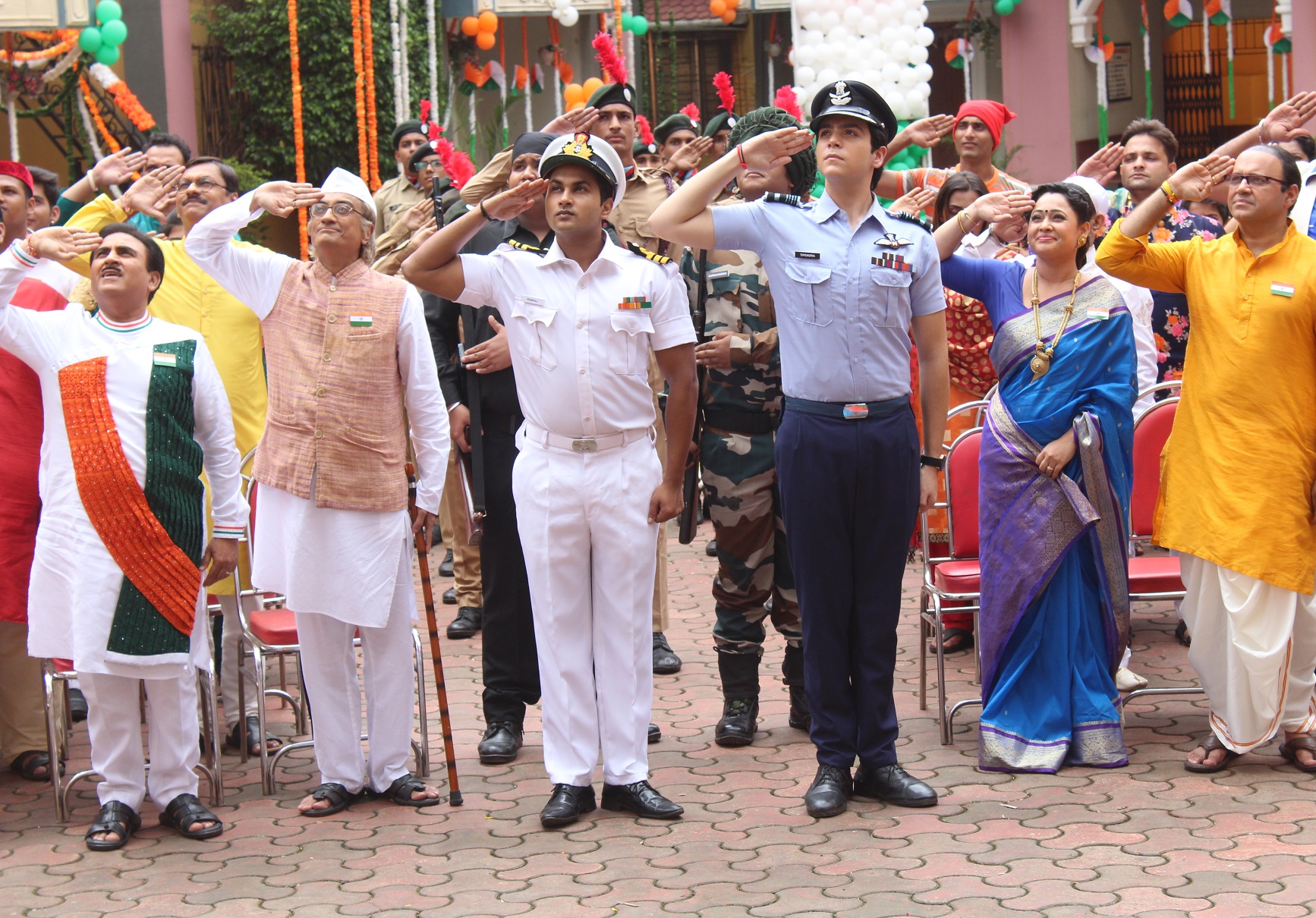 ‘#HappyIndependenceday’ from ‘#TMKOC’ artistes, #BalvinderSinghSandhu and #SamayShah!