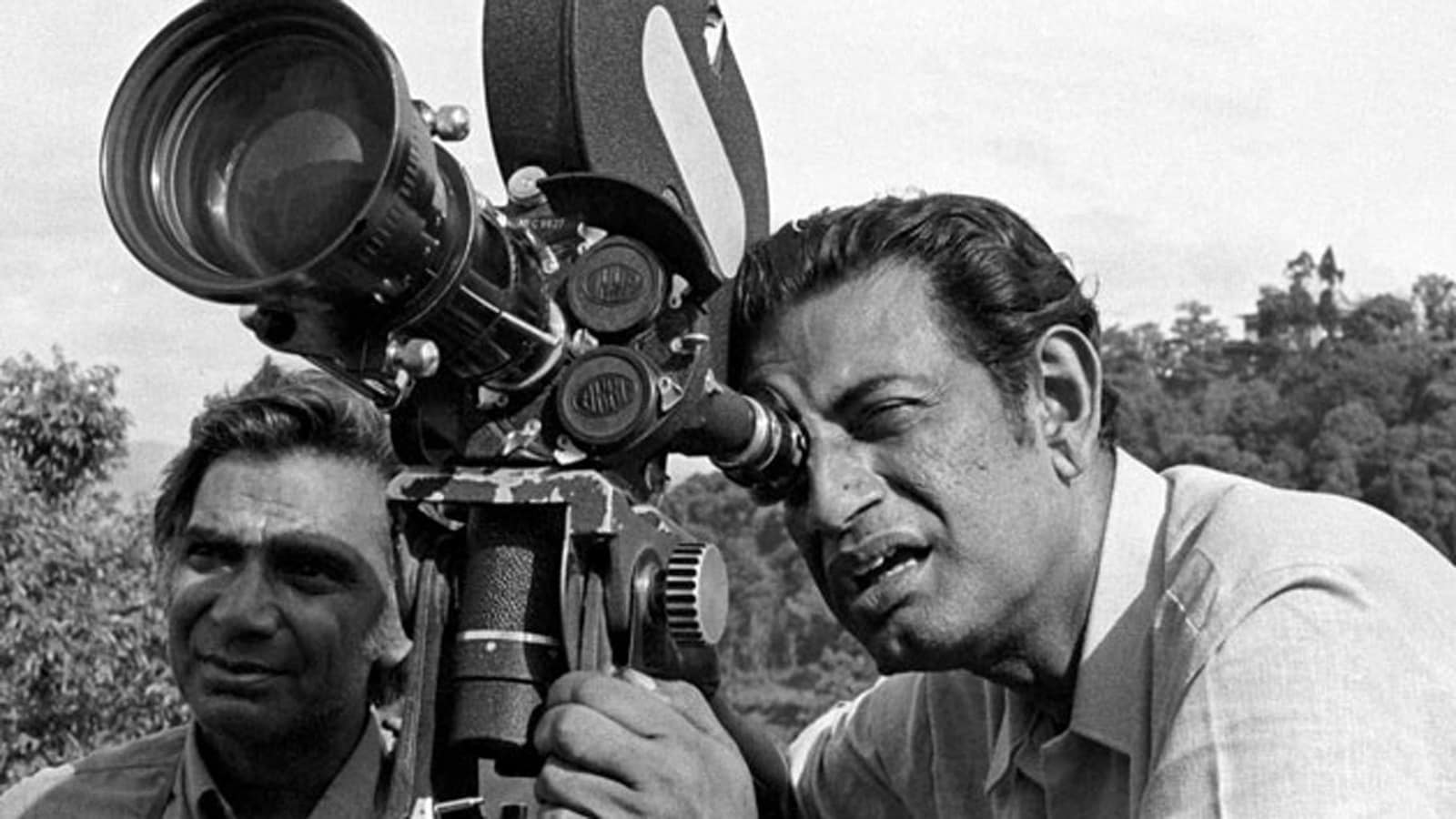 The IFFM 2021 pays homage to the original auteur, Satyajit Ray through ‘#TheTimelessRay’!
