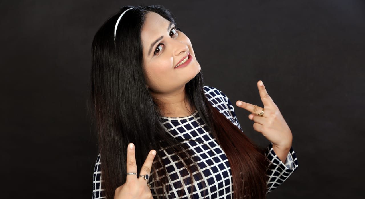 ‘Aarti’ with Shankar Mahadevan in ‘Bhuj : The Pride of India’ is a big achievement for singer Surabhi Singh!