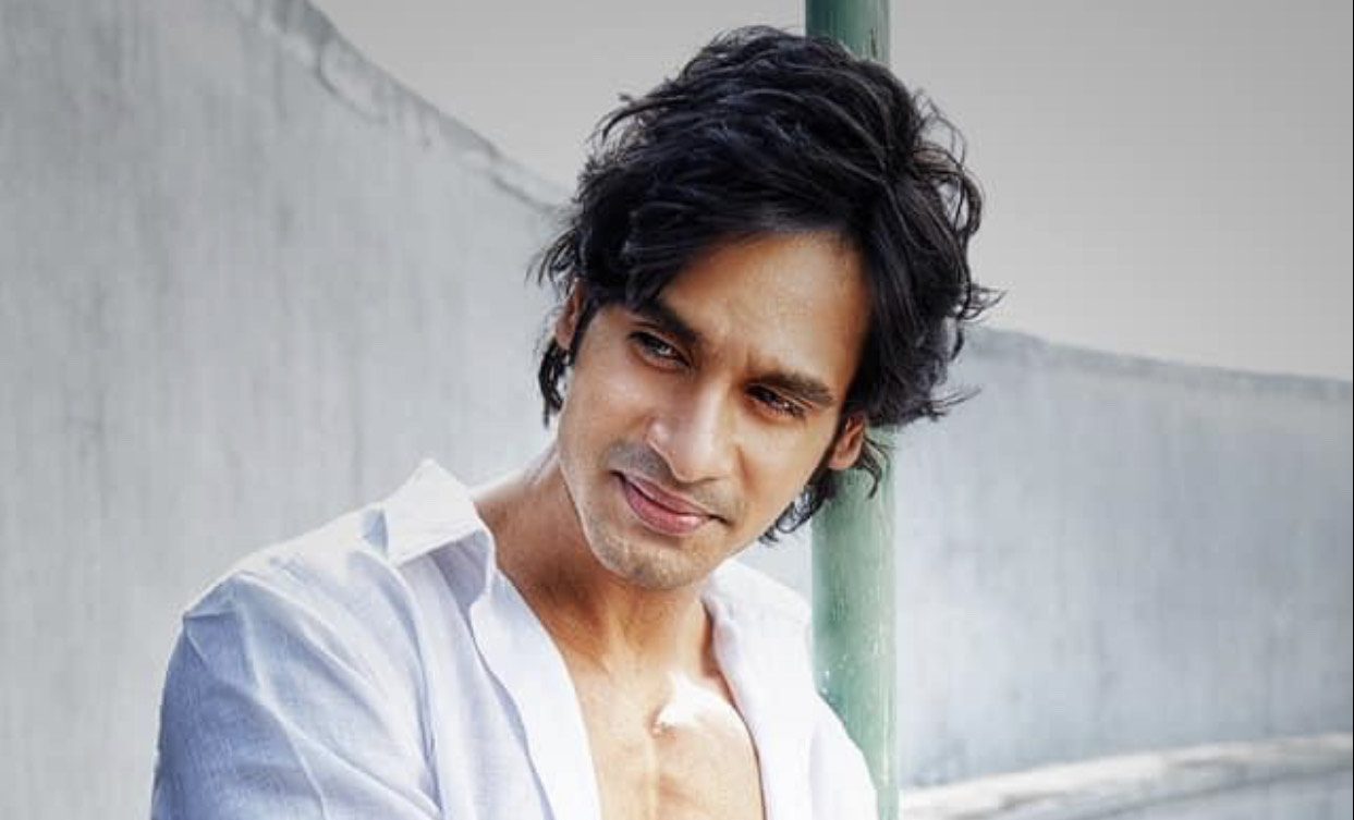 Zohaeb Farooqui believes in updating himself both internally and externally!