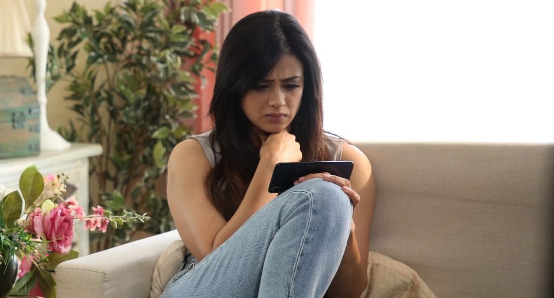 Shweta Tiwari not only is a committed mother, but, also a hard-working actress who is conscious of her obligations!